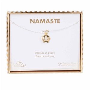 💕BNIB Fine Sterling Silver Gold Lotus Necklace💕
